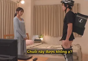 Không thể rời mắt khỏi cặp vú của em đồng nghiệp