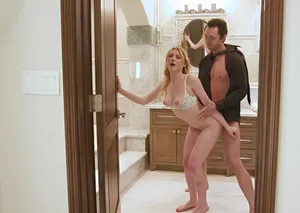 Chuyện tình dục với Chồng yêu chán nãn, bà xã dùng tiền gọi trai bao để thỏa mãn