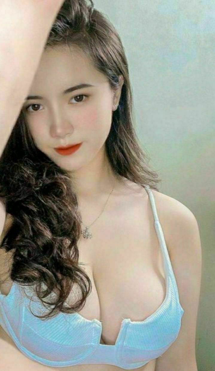 Cô gái dưa hấu ngứa ngáy, giày cao gót gợi cảm, tất đen trắng?? Trò chuyện khỏa thân đầy đam mê, xoa bóp ngực và sờ mó B